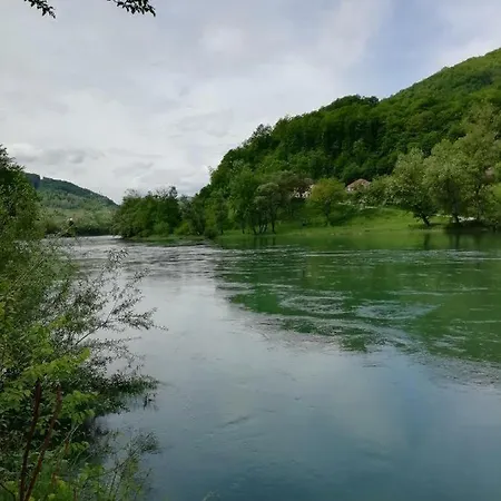Drina-krivi Vir Гостевой дом Баина-Башта